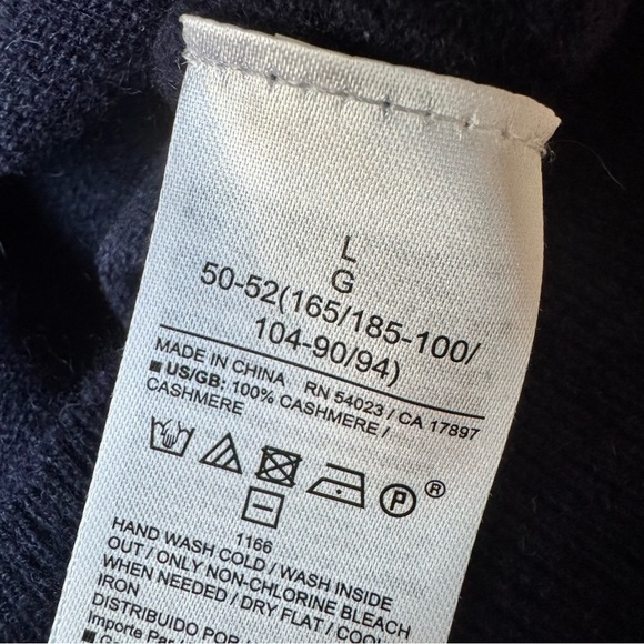 Banana Republic Men’s Large Navy Blue Cashmere Crewneck Sweater - Picture 4 of 6